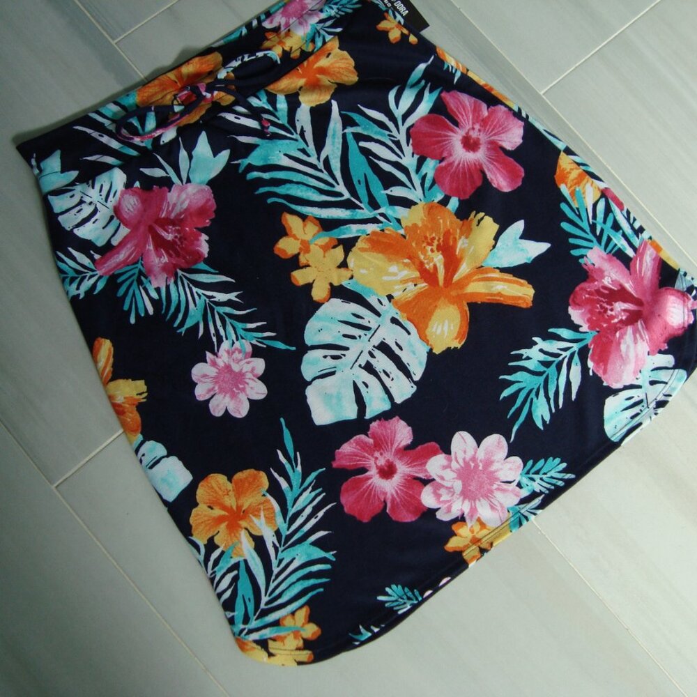 NWT Agnes & Dora "Live in Skirt" Hawaiian print sz M